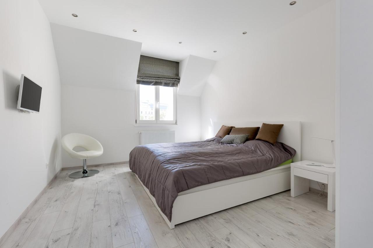 Budapest Central Square 2 Bedrooms Suite - Michaelides Voeroesmarty Square Residences Extérieur photo