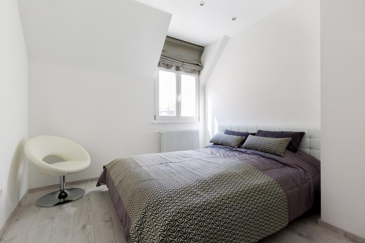 Budapest Central Square 2 Bedrooms Suite - Michaelides Voeroesmarty Square Residences Extérieur photo
